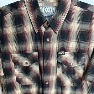 DIXXON Short Sleeve  Snap button down . Plaid in Black, Cream & Red Size Medium